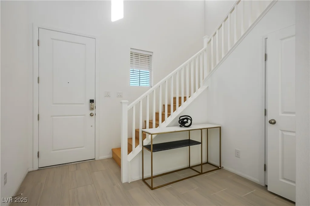 8803 Burray, Las Vegas, NV 89166