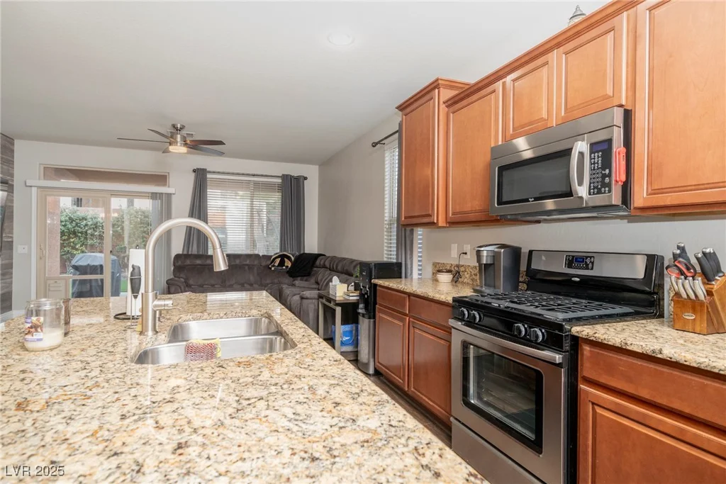 7061 Florido, Las Vegas, NV 89178
