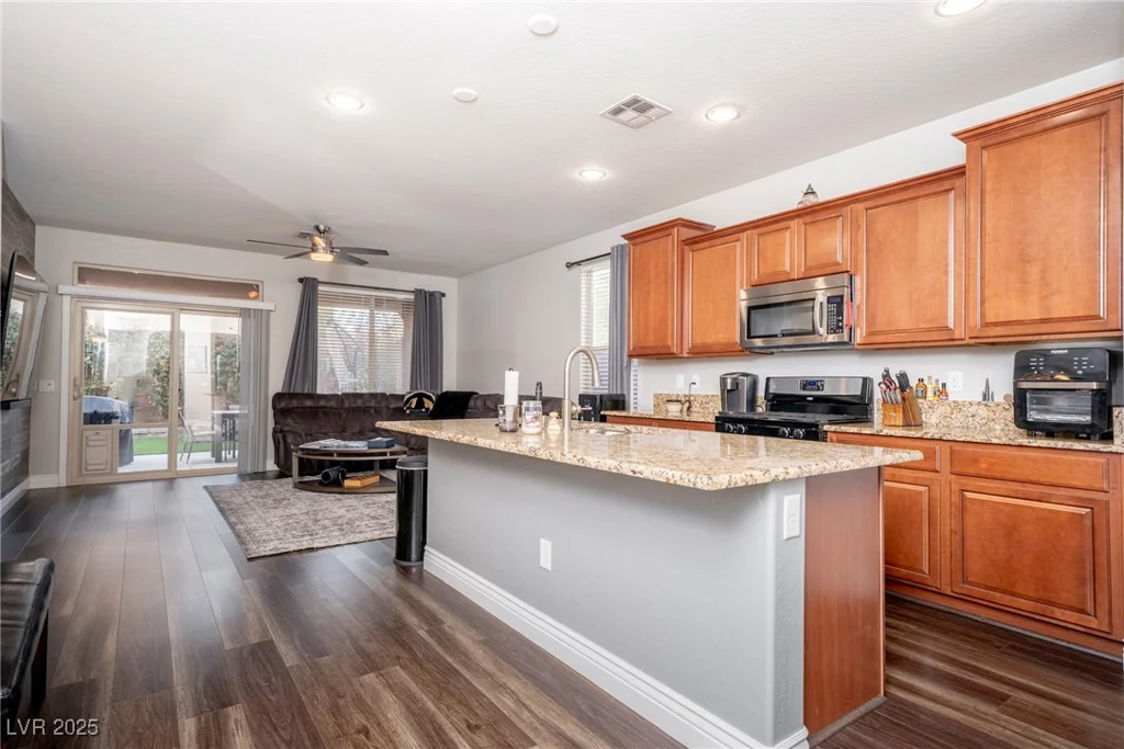 7061 Florido, Las Vegas, NV 89178
