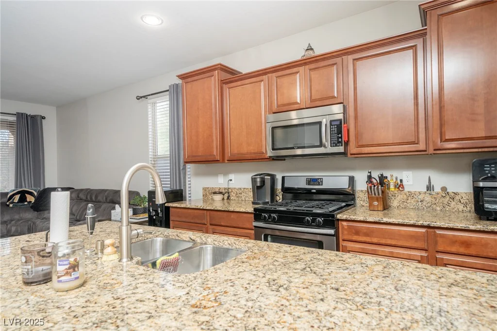 7061 Florido, Las Vegas, NV 89178