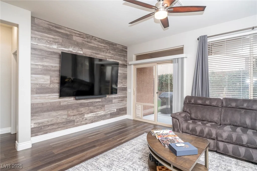 7061 Florido, Las Vegas, NV 89178