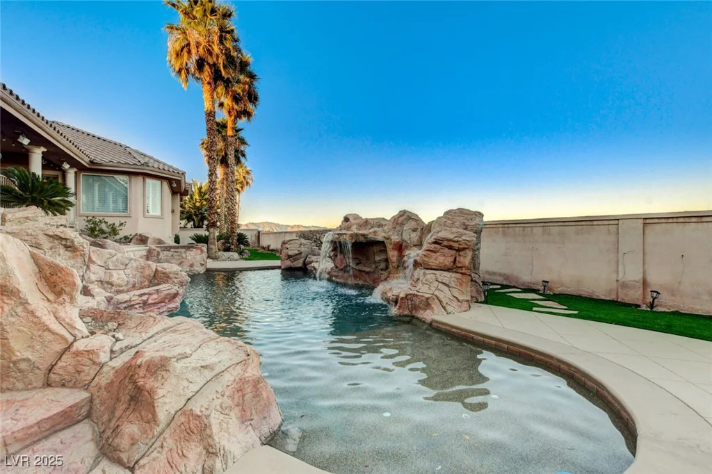 1700 Brock, Las Vegas, NV 89117