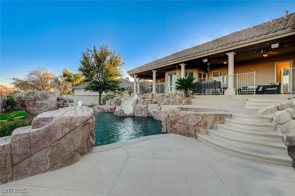 1700 Brock, Las Vegas, NV 89117
