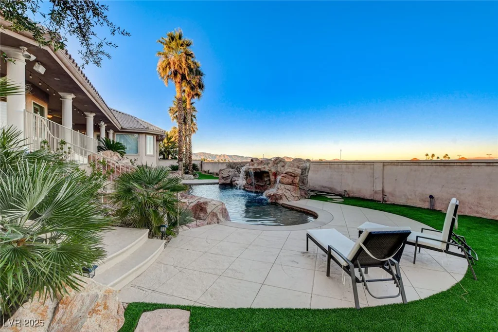 1700 Brock, Las Vegas, NV 89117