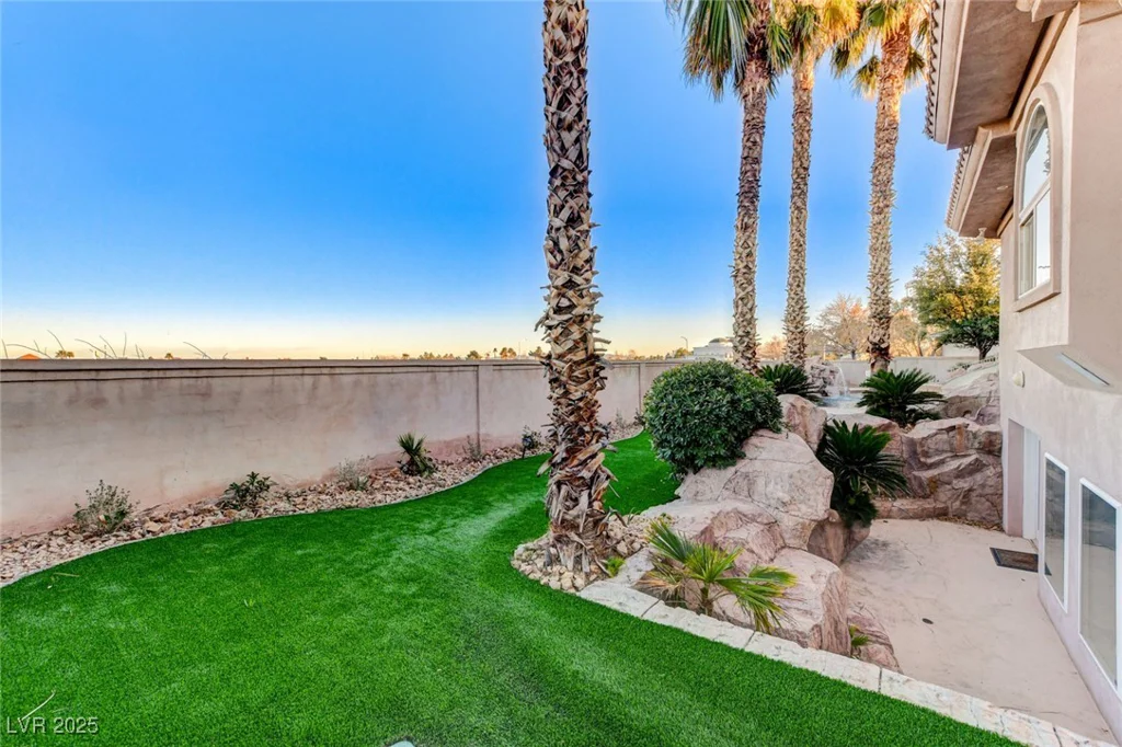 1700 Brock, Las Vegas, NV 89117