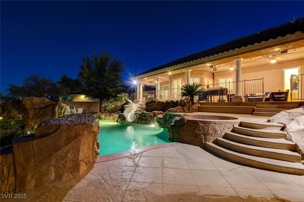 1700 Brock, Las Vegas, NV 89117