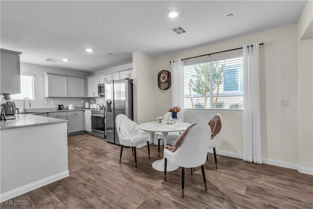 12268 Desert Light, Las Vegas, NV 89183