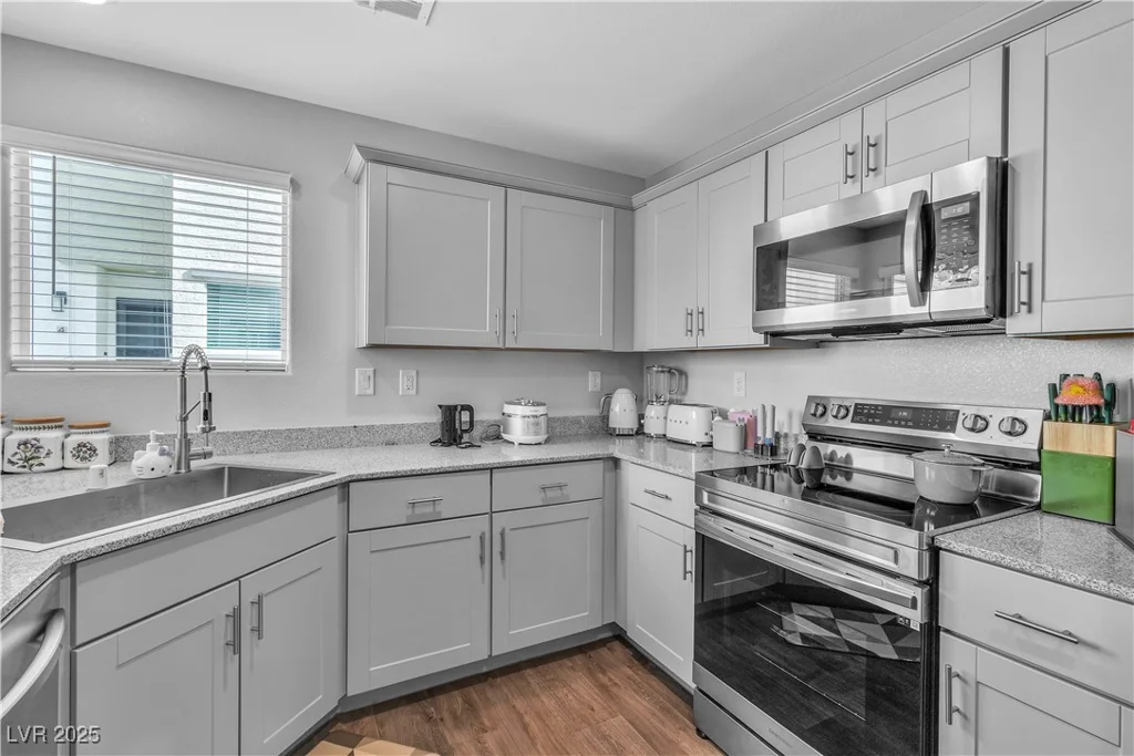 12268 Desert Light, Las Vegas, NV 89183