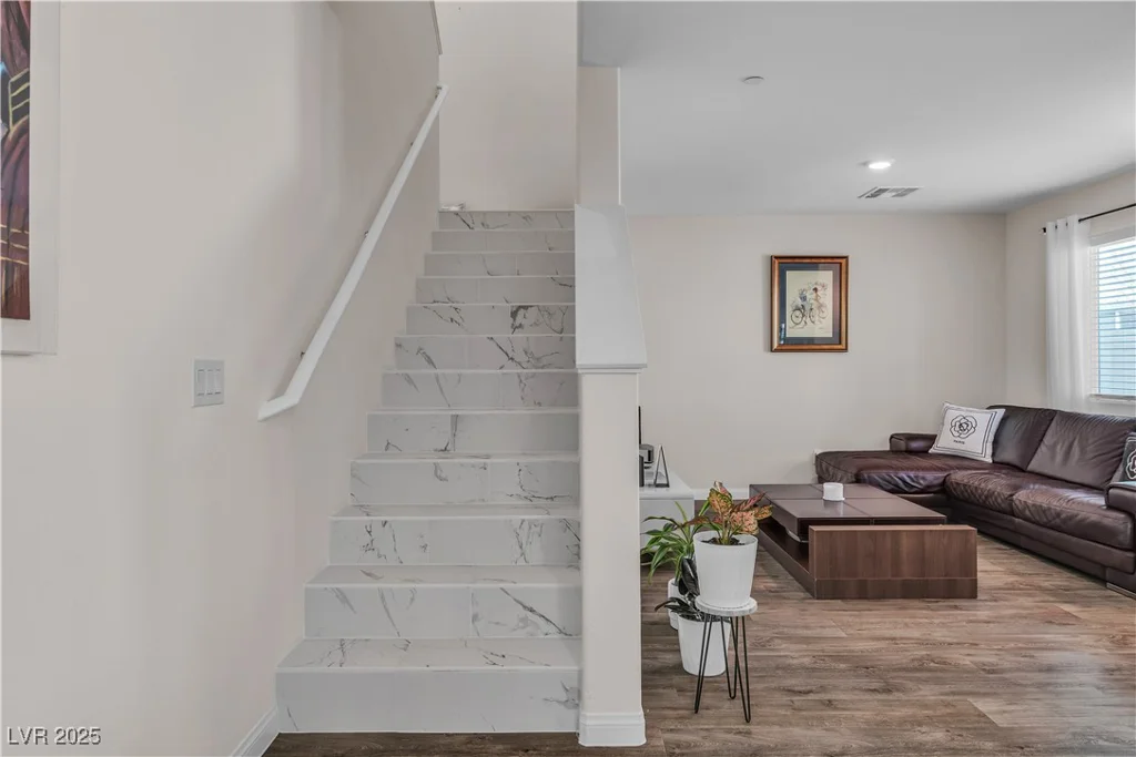 12268 Desert Light, Las Vegas, NV 89183