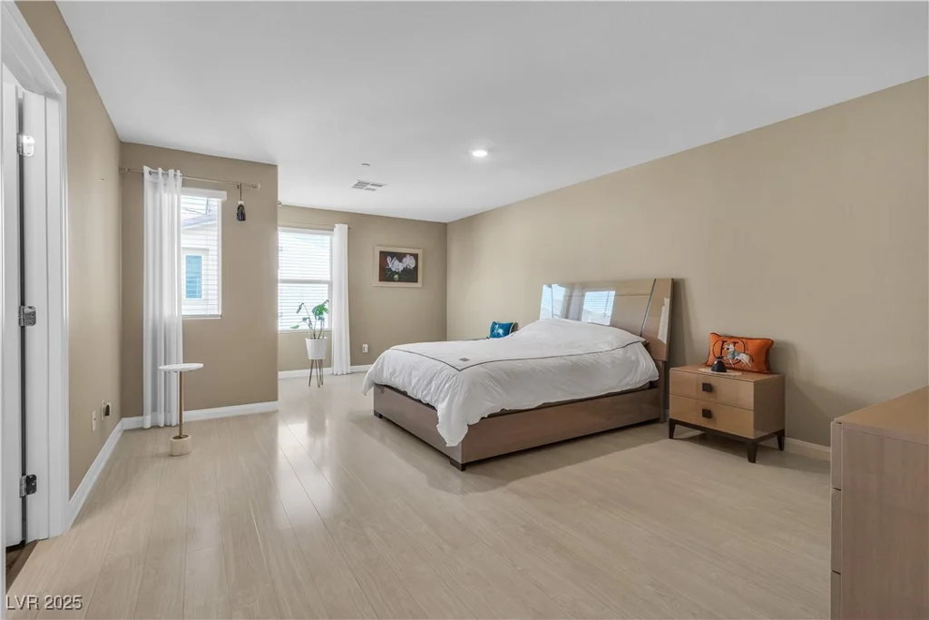 12268 Desert Light, Las Vegas, NV 89183