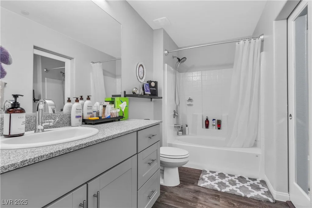 12268 Desert Light, Las Vegas, NV 89183