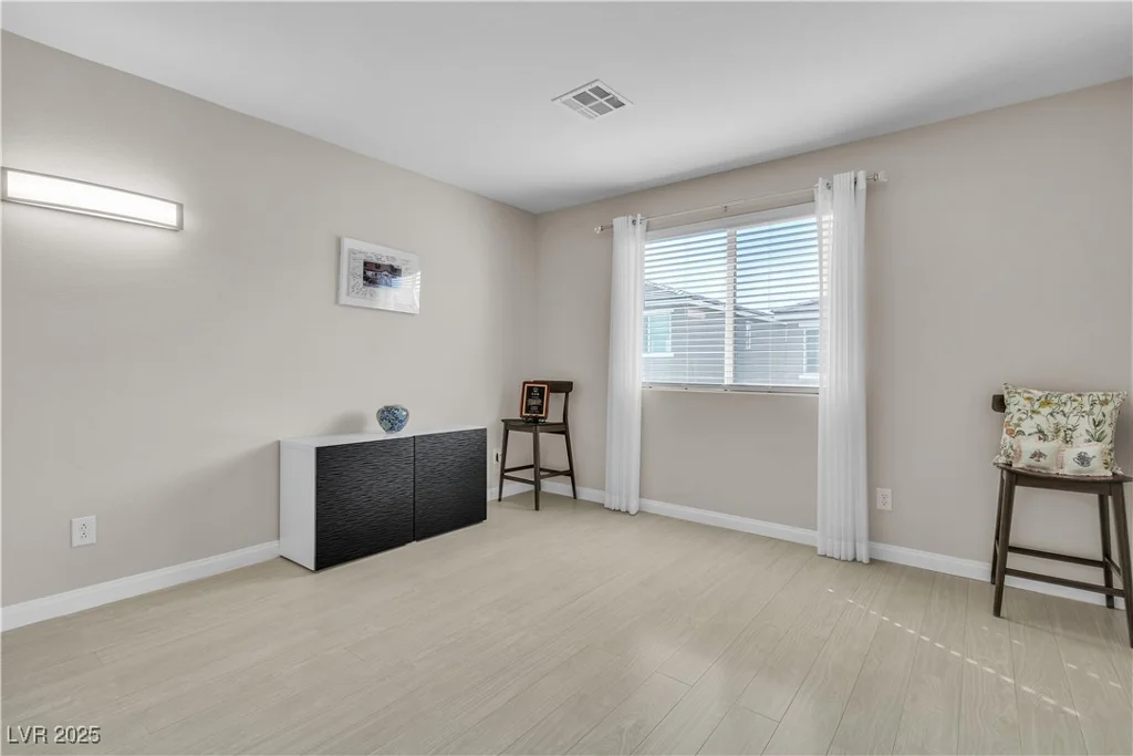 12268 Desert Light, Las Vegas, NV 89183