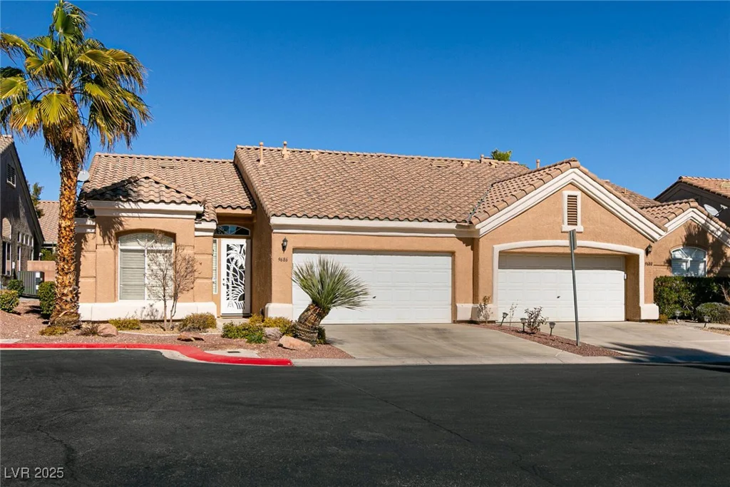 9686 Moonlit Sky, Las Vegas, NV 89147