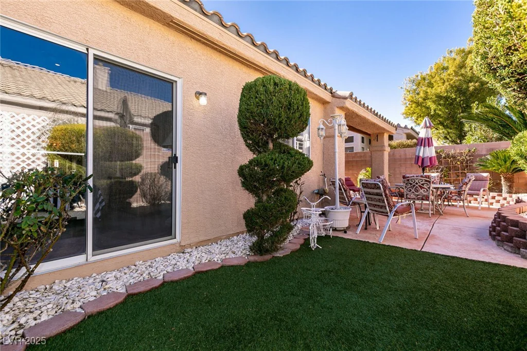 9686 Moonlit Sky, Las Vegas, NV 89147