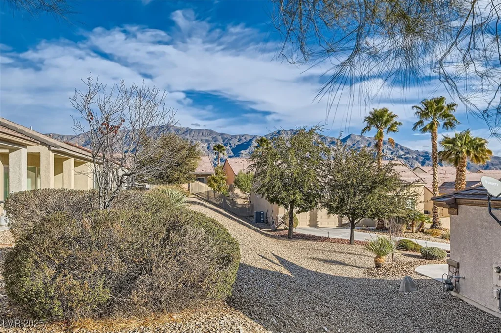 7744 Island Rail, North Las Vegas, NV 89084