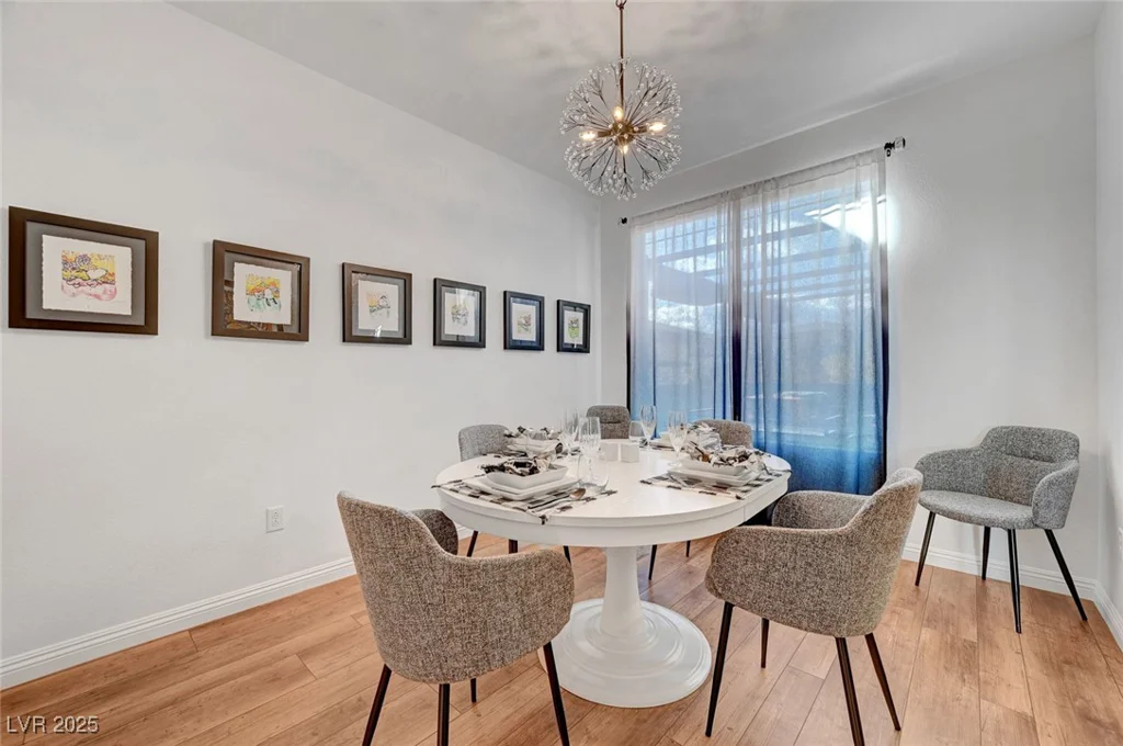 394 Red Feather Peak, Las Vegas, NV 89138