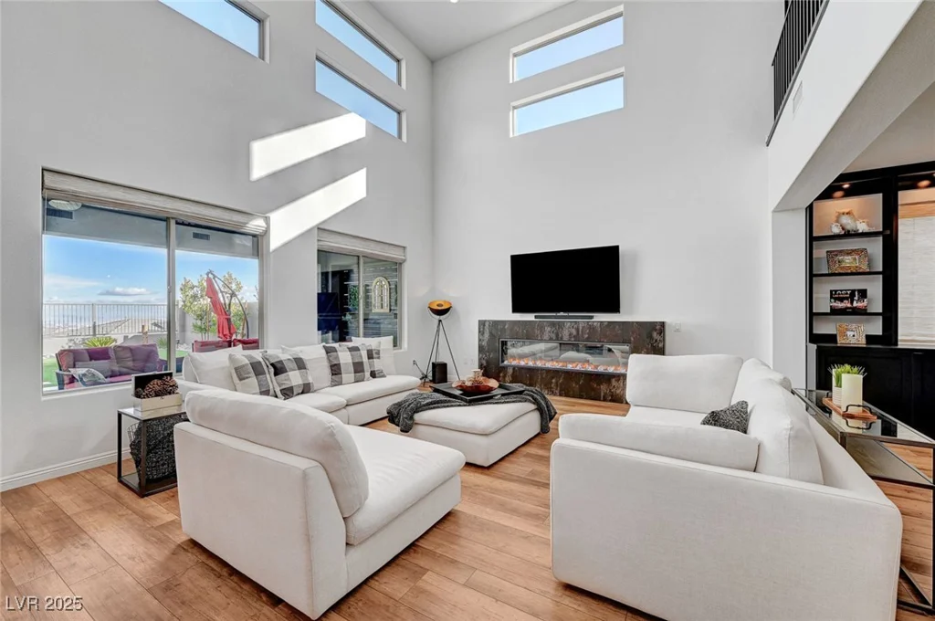 394 Red Feather Peak, Las Vegas, NV 89138