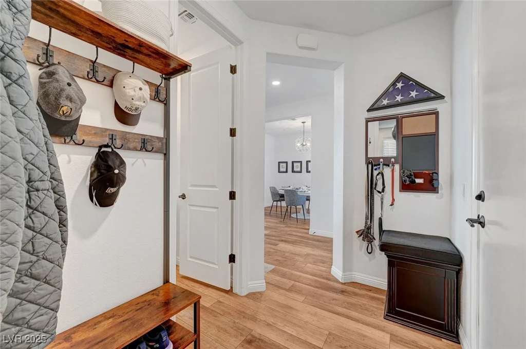 394 Red Feather Peak, Las Vegas, NV 89138