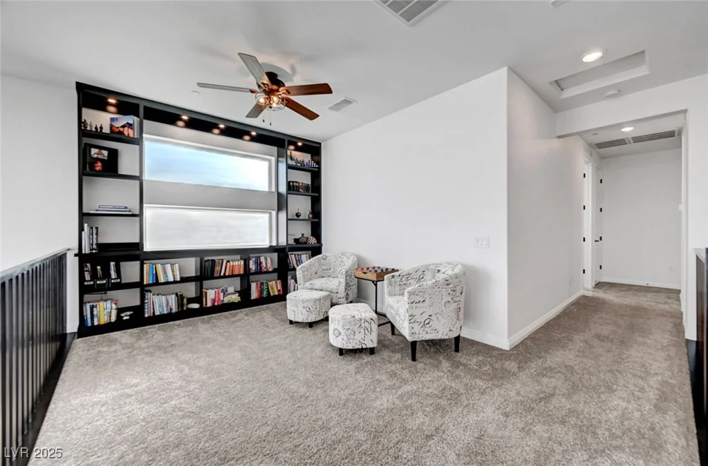 394 Red Feather Peak, Las Vegas, NV 89138