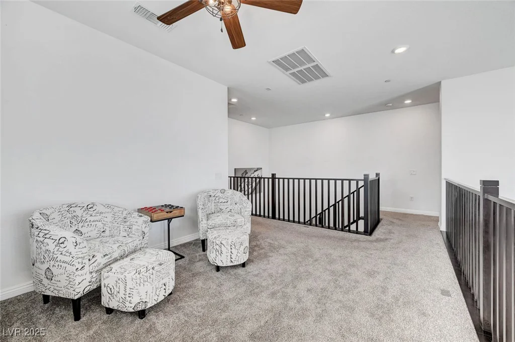 394 Red Feather Peak, Las Vegas, NV 89138