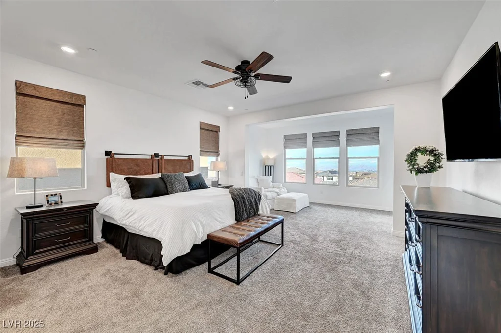 394 Red Feather Peak, Las Vegas, NV 89138