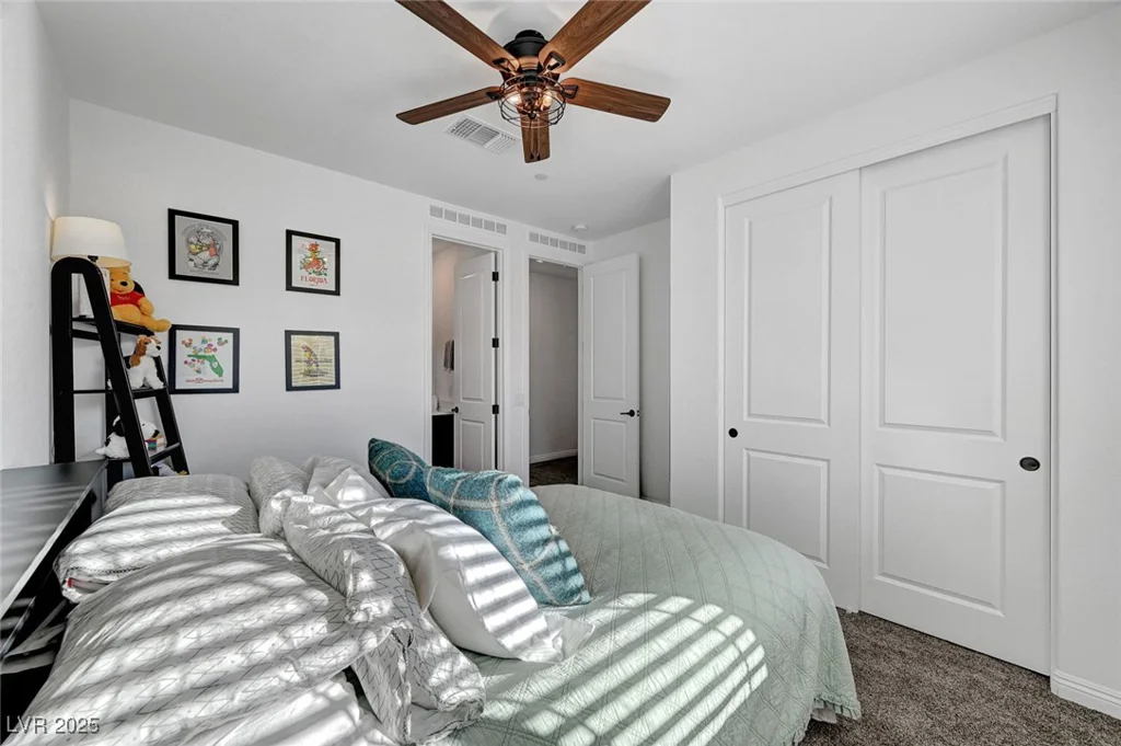 394 Red Feather Peak, Las Vegas, NV 89138