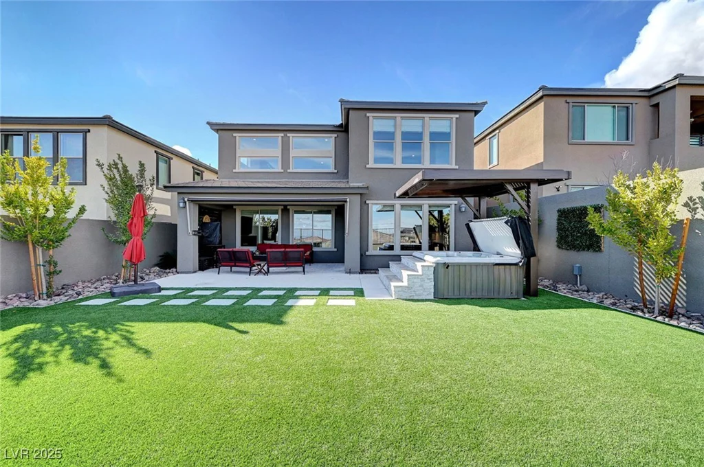 394 Red Feather Peak, Las Vegas, NV 89138