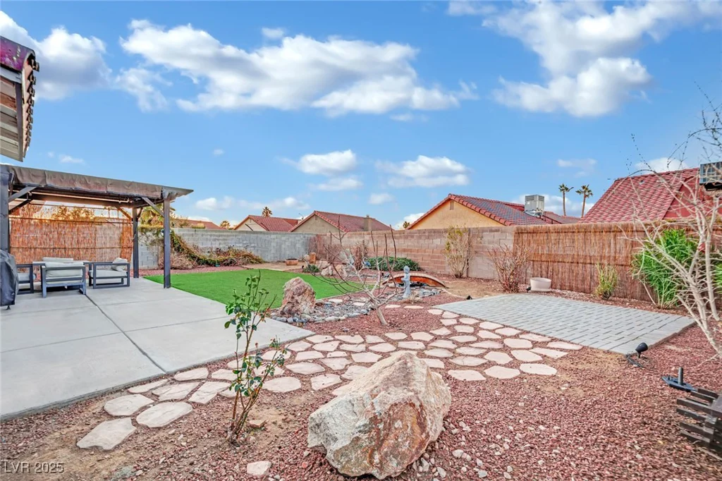 585 Jackson, Henderson, NV 89014