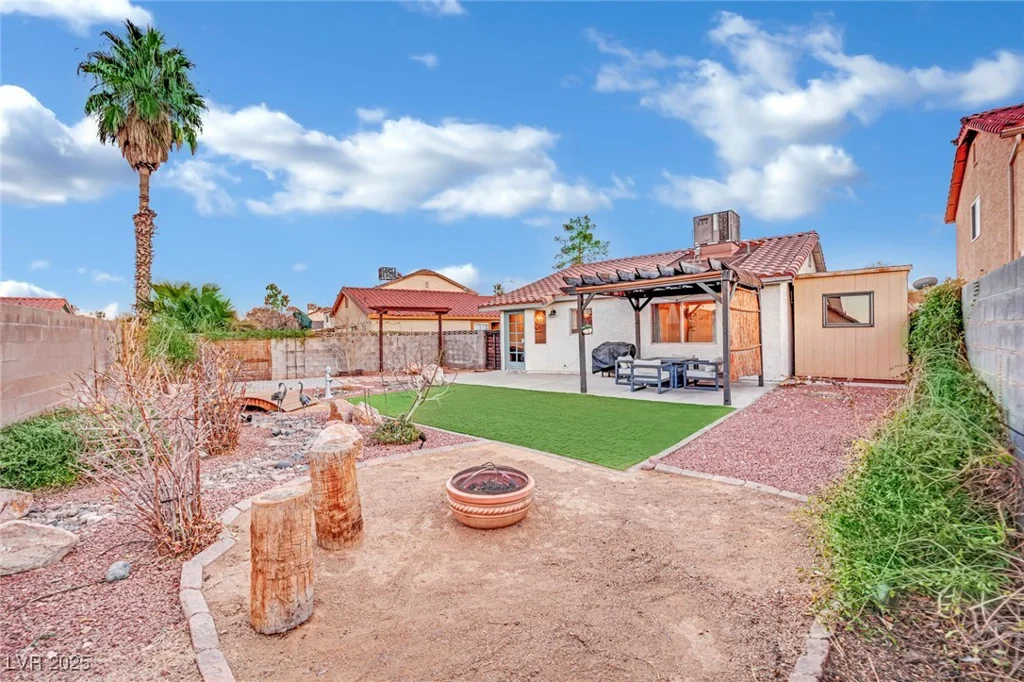 585 Jackson, Henderson, NV 89014