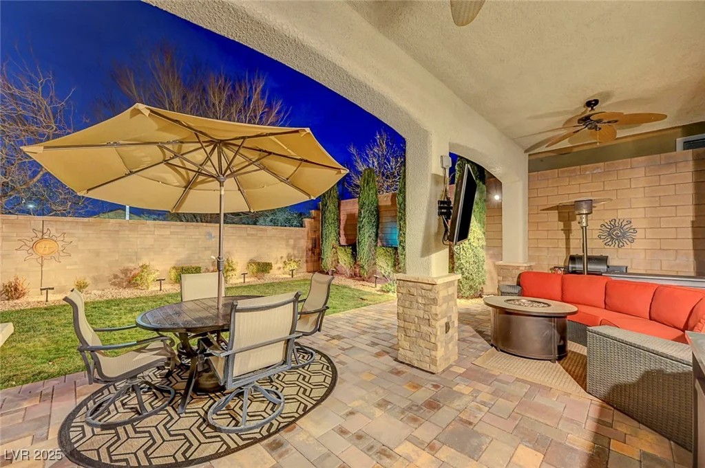 2752 Blairgowrie, Henderson, NV 89044