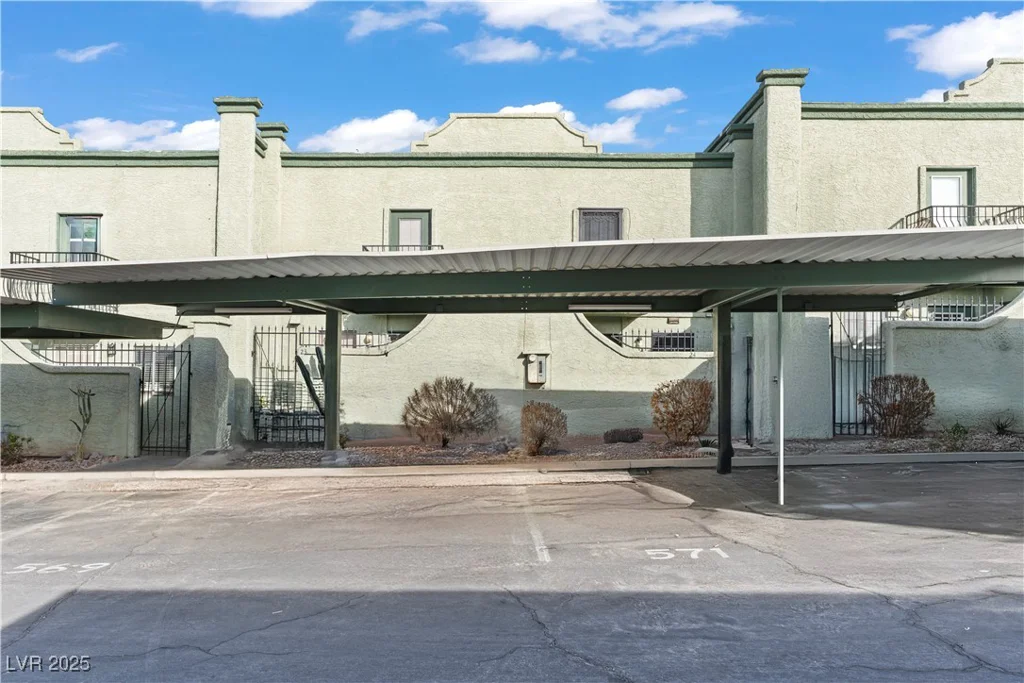 7084 Burcot, Las Vegas, NV 89156