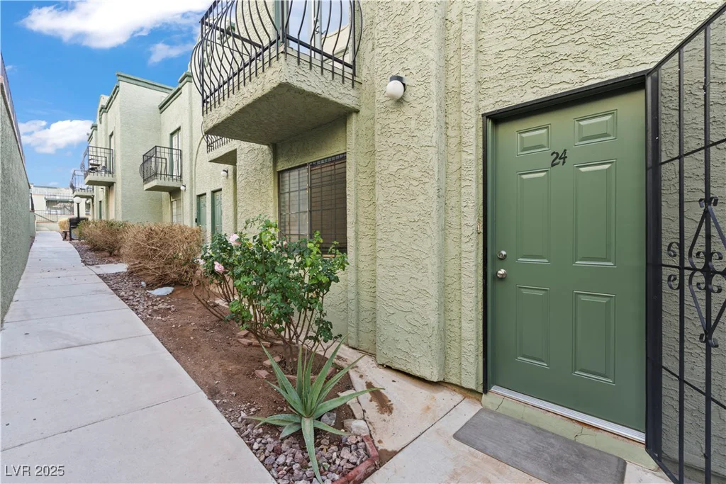 7084 Burcot, Las Vegas, NV 89156
