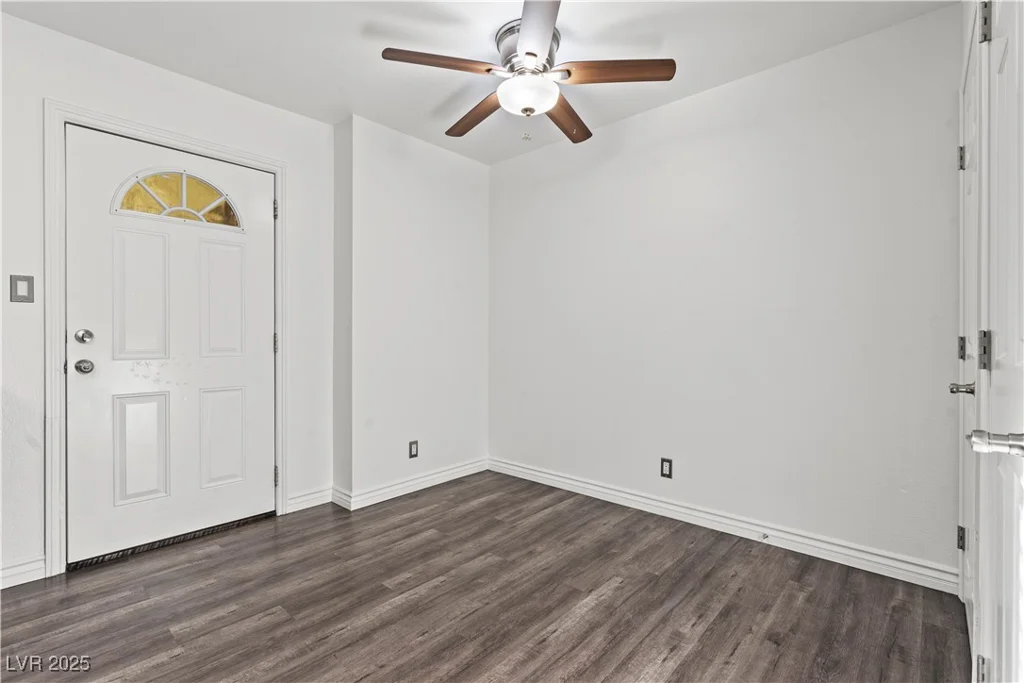 7084 Burcot, Las Vegas, NV 89156
