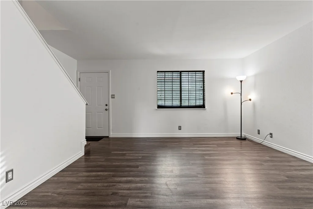 7084 Burcot, Las Vegas, NV 89156
