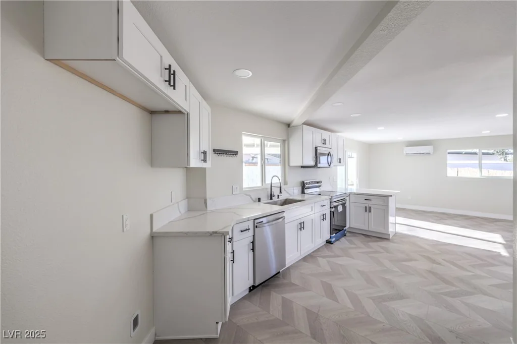 103 Magnesium, Henderson, NV 89015