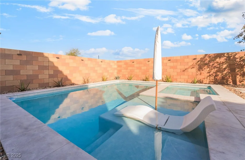 1004 Cetona, Henderson, NV 89011