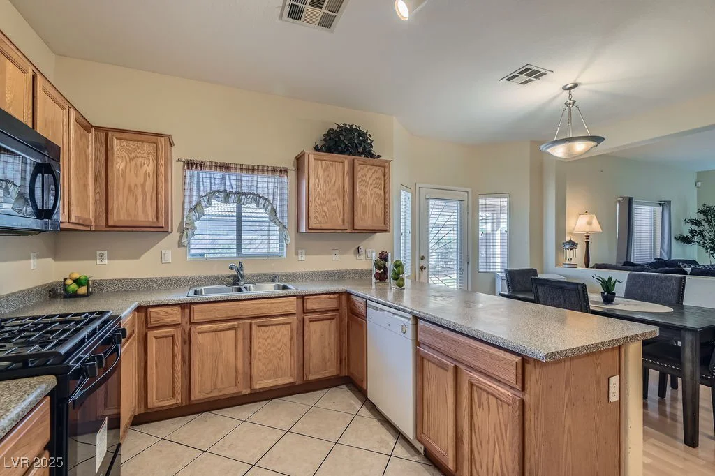 2724 Rosarito, Las Vegas, NV 89108