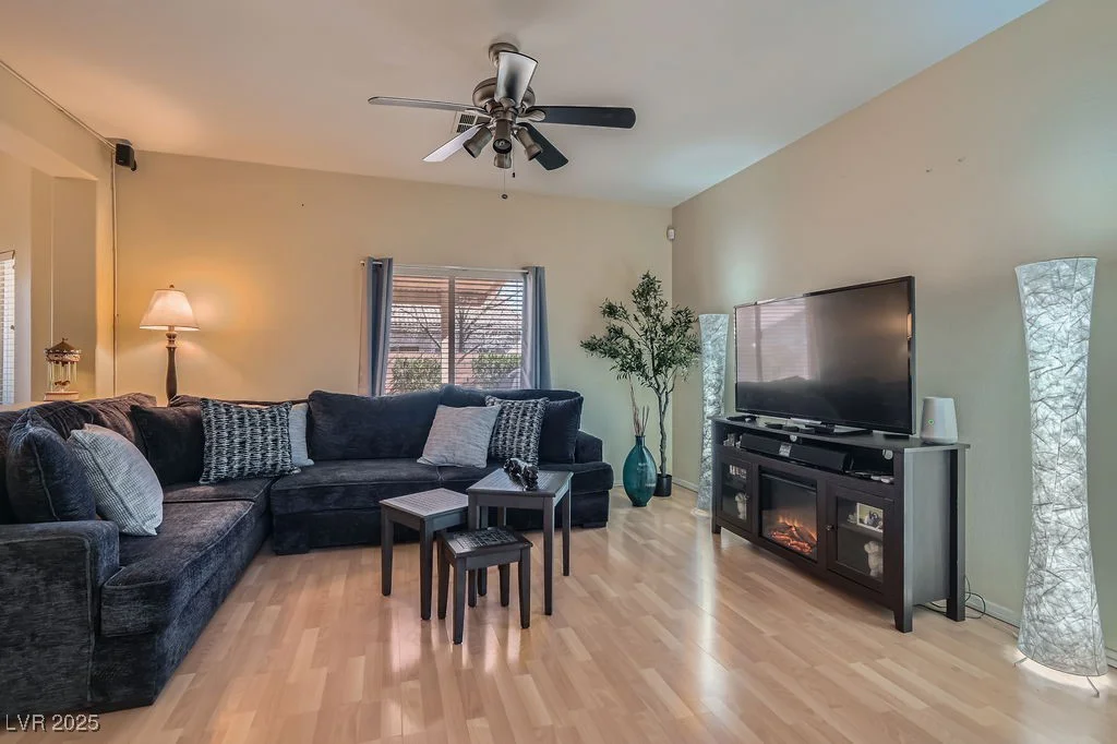 2724 Rosarito, Las Vegas, NV 89108
