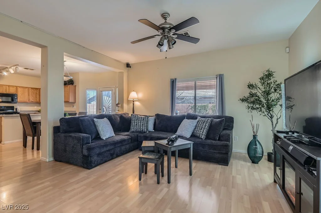 2724 Rosarito, Las Vegas, NV 89108