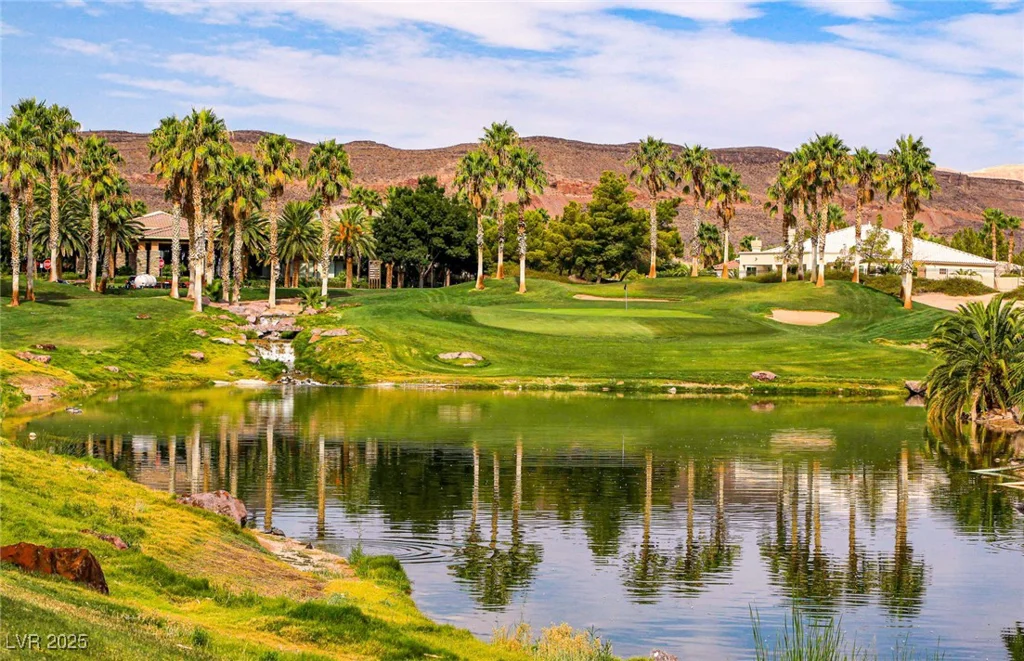 274 Broken Par, Las Vegas, NV 89148