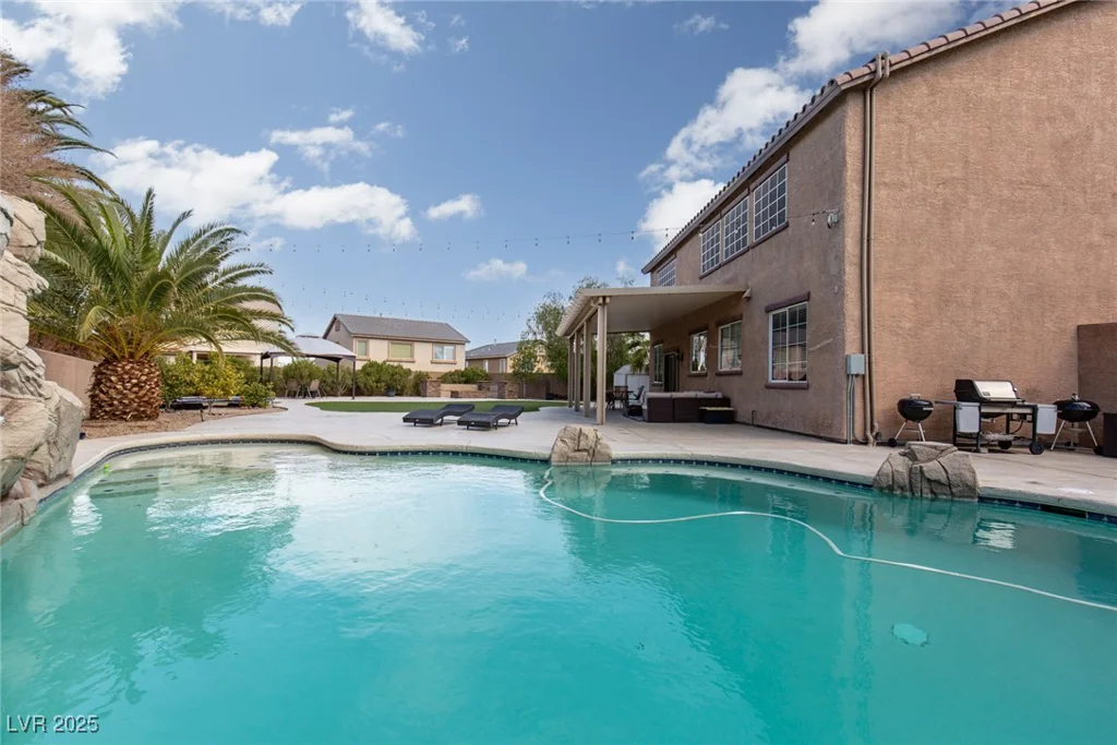 23 Crescent Palm, Henderson, NV 89002