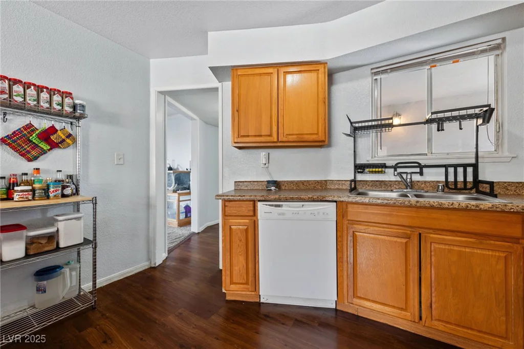 1820 Renada, North Las Vegas, NV 89030