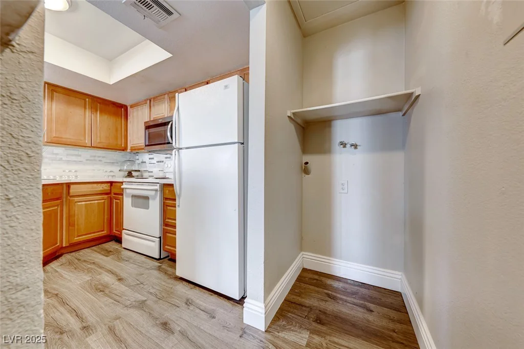 8600 Charleston, Las Vegas, NV 89117