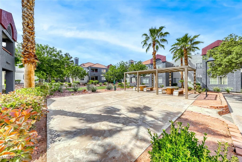 8600 Charleston, Las Vegas, NV 89117