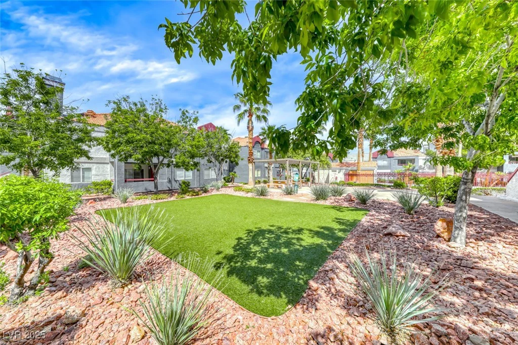 8600 Charleston, Las Vegas, NV 89117