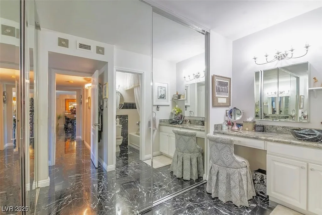 730 Royal Crest, Las Vegas, NV 89169