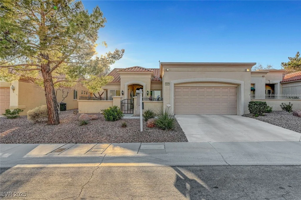 2245 Barbers Point, Las Vegas, NV 89134