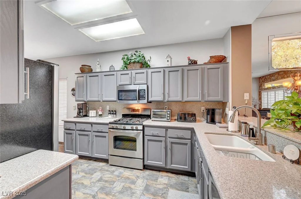 2245 Barbers Point, Las Vegas, NV 89134
