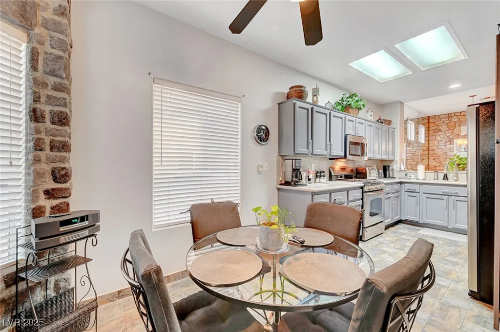 2245 Barbers Point, Las Vegas, NV 89134