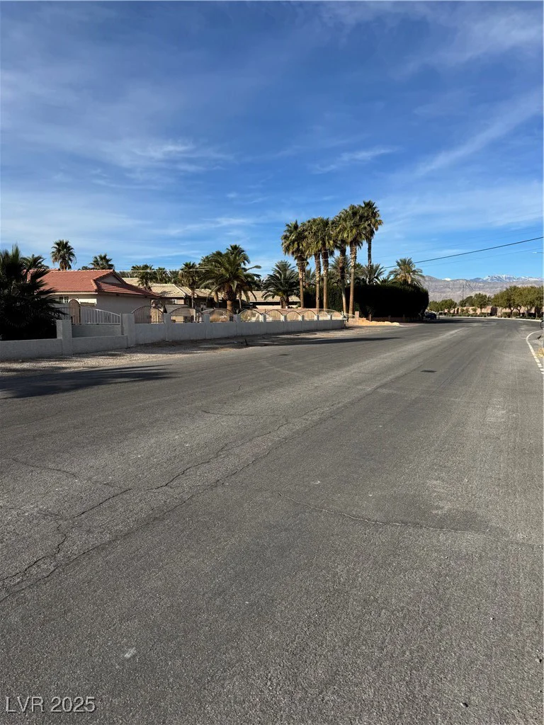 6520 El Campo Grande, Las Vegas, NV 89130